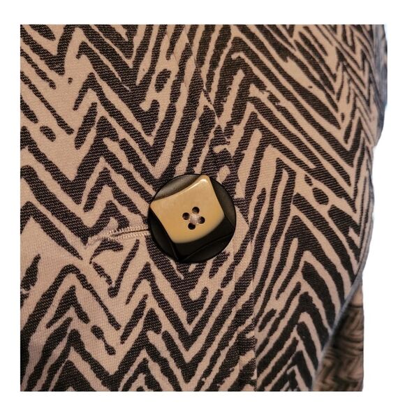 Cabi Women's Gray & White Zig Zag Zebra Ponte Knit Jacket Style #3034 XSmall - Picture 9 of 13